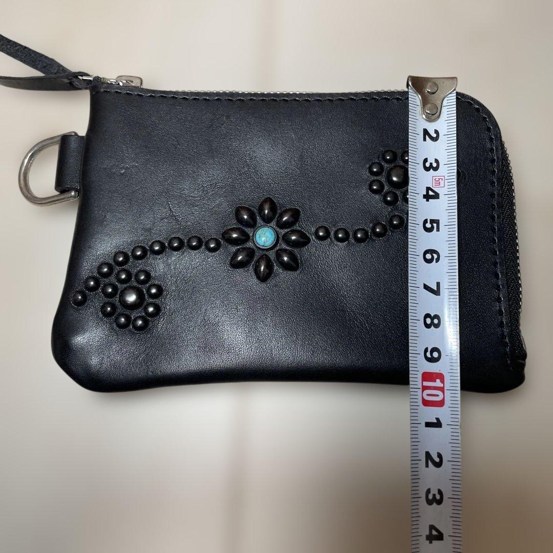 htc 財布　ターコイズ　スタッズ　ブラック　フラワー