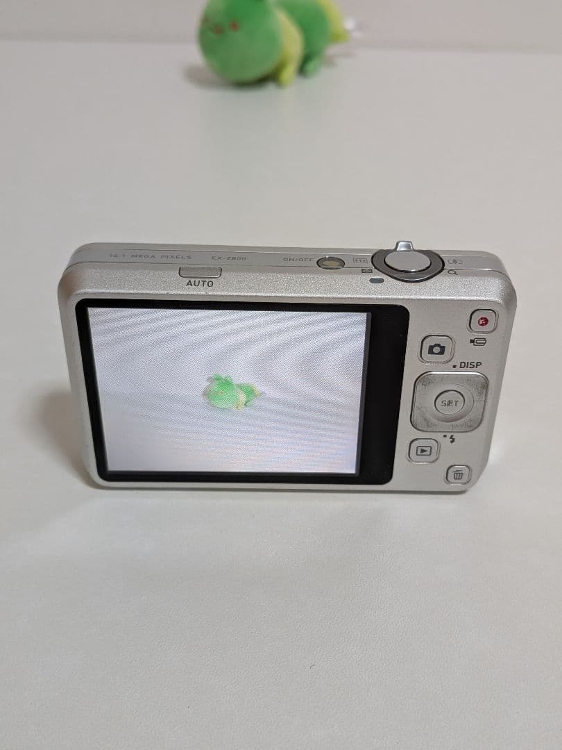 CASIO EXILIM EX-Z800 コンデジ シルバー エクシリム