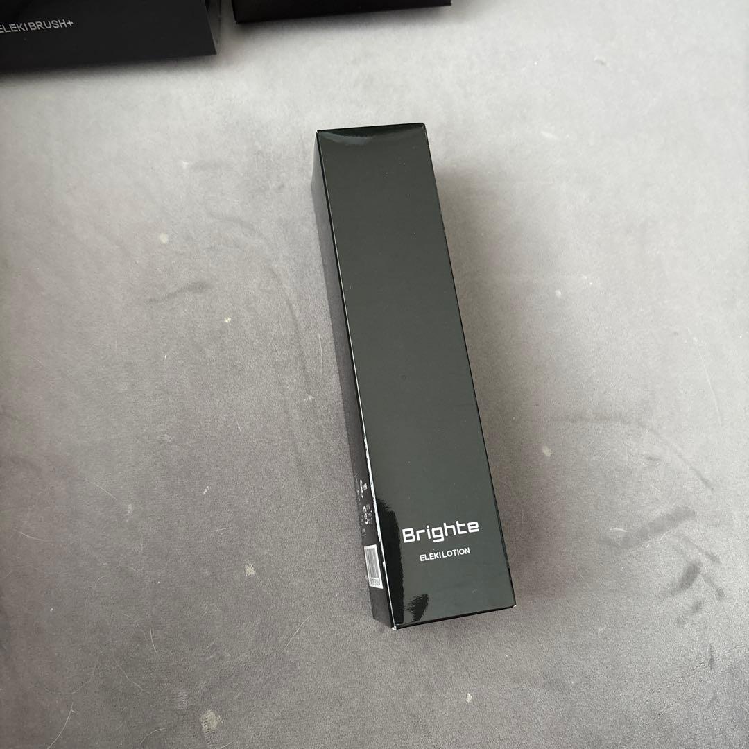 新品未使用　Brighte ELEKI BRUSH+ 化粧水　スカルプブラシ