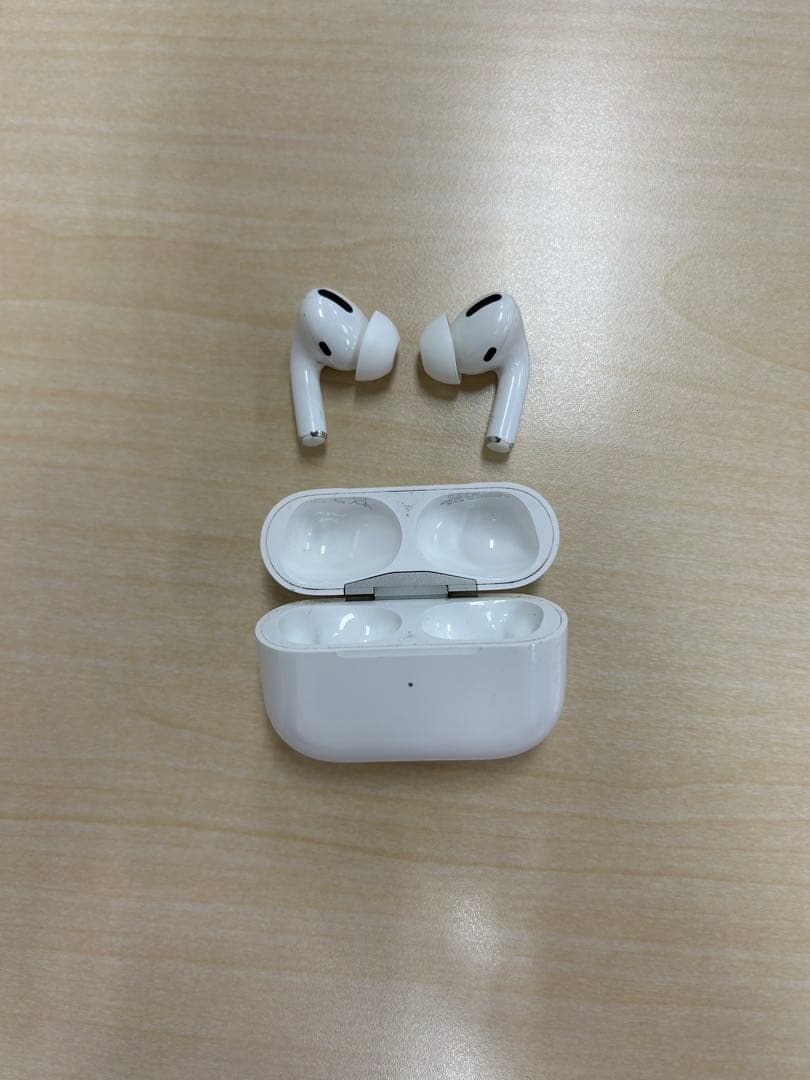 AirPods Pro 本体 充電ケース付き ホワイト