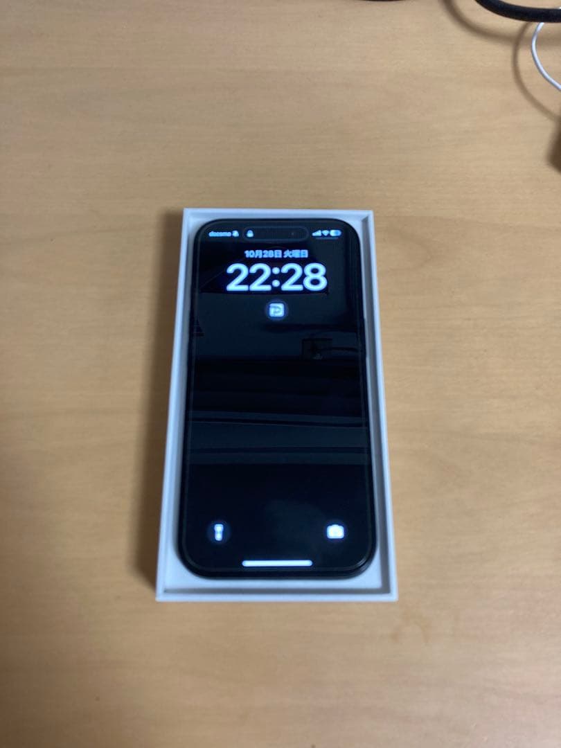 【美品】iPhone16 128GB SIMフリー