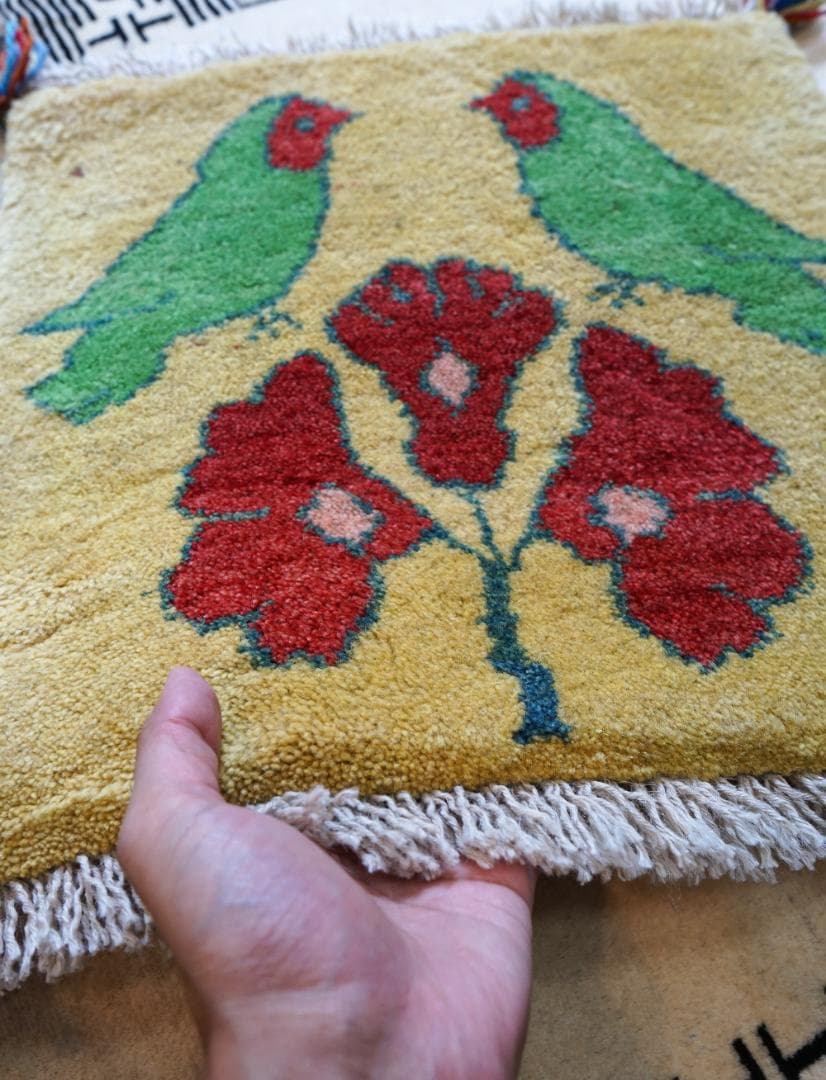 40×40cm ペルシャ絨毯 手織りギャッベ アマレ族 ギャベ