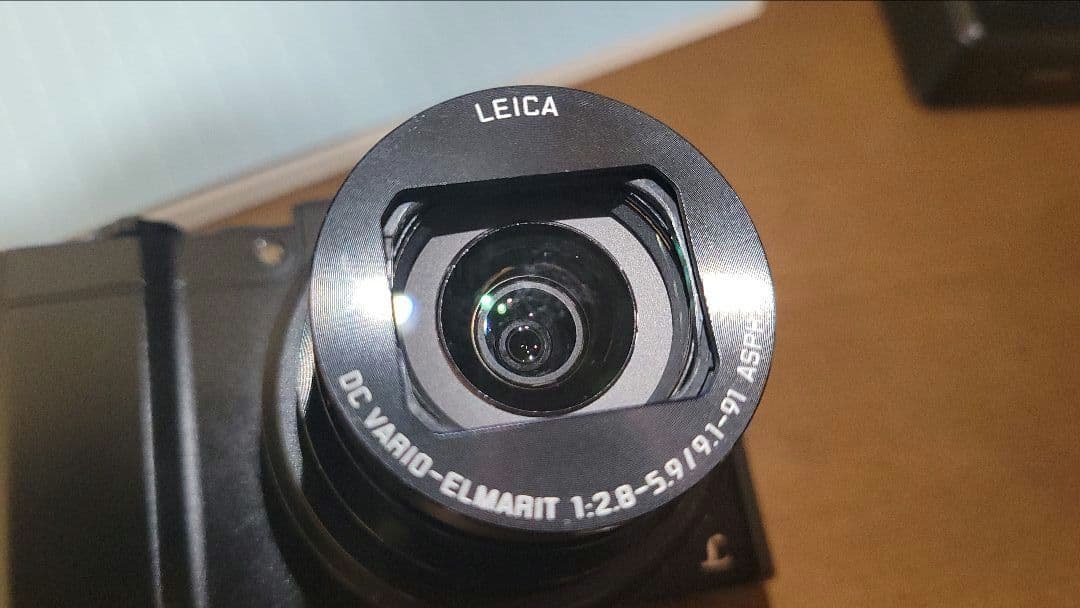 Panasonic lumix DMC-TX1 4K コンデジ