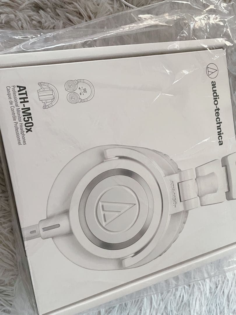 早い者勝ち新品　オーディオテクニカ　ヘッドフォン　ATH-M50xWH ホワイト