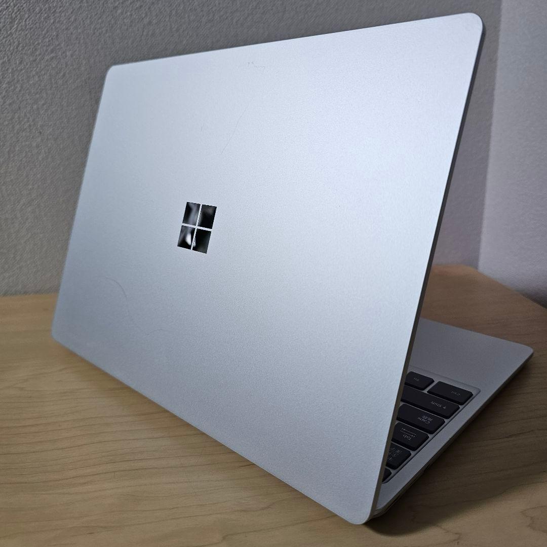 Surface Laptop Go ／10世代 Core i5