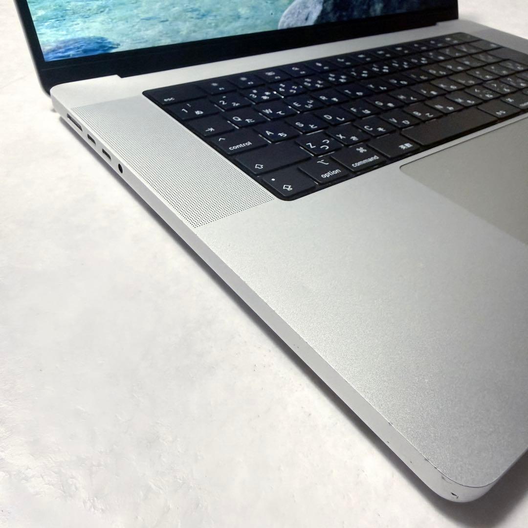 MacBook Pro 16インチ M1チップ 16GBメモリ 1TB