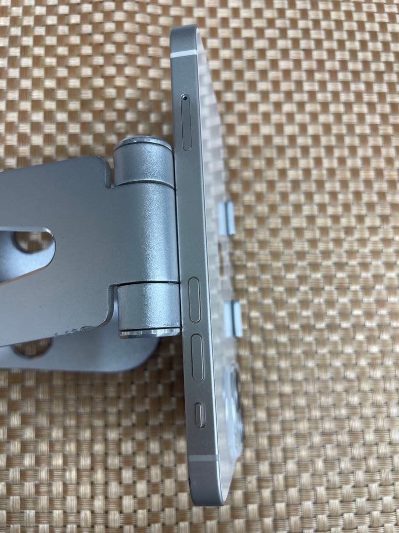 iPhone 13 mini 128 GB スターライトSIMフリー【2028】