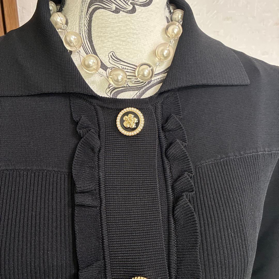 スーパービューティー☆44☆新品タグ付金ボタン飾りの襟付きニットカーディガン