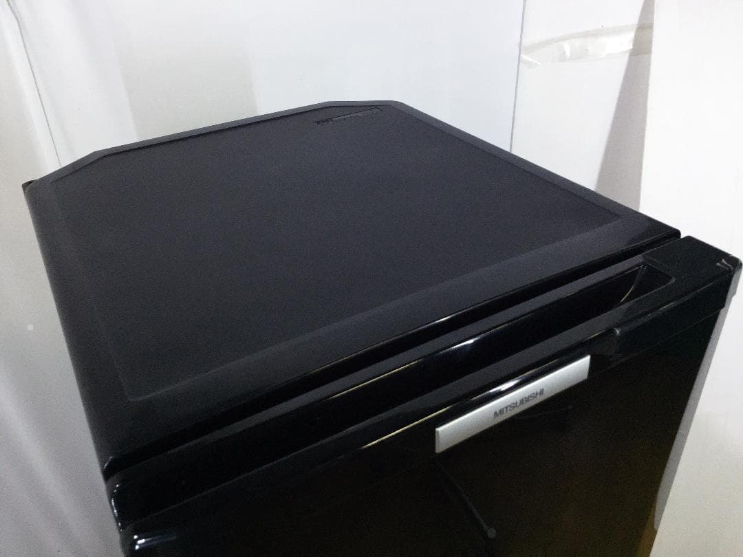 送料無料◆中古★三菱　146L　ラウンドカット ２ドア冷蔵庫【MR-P15T】