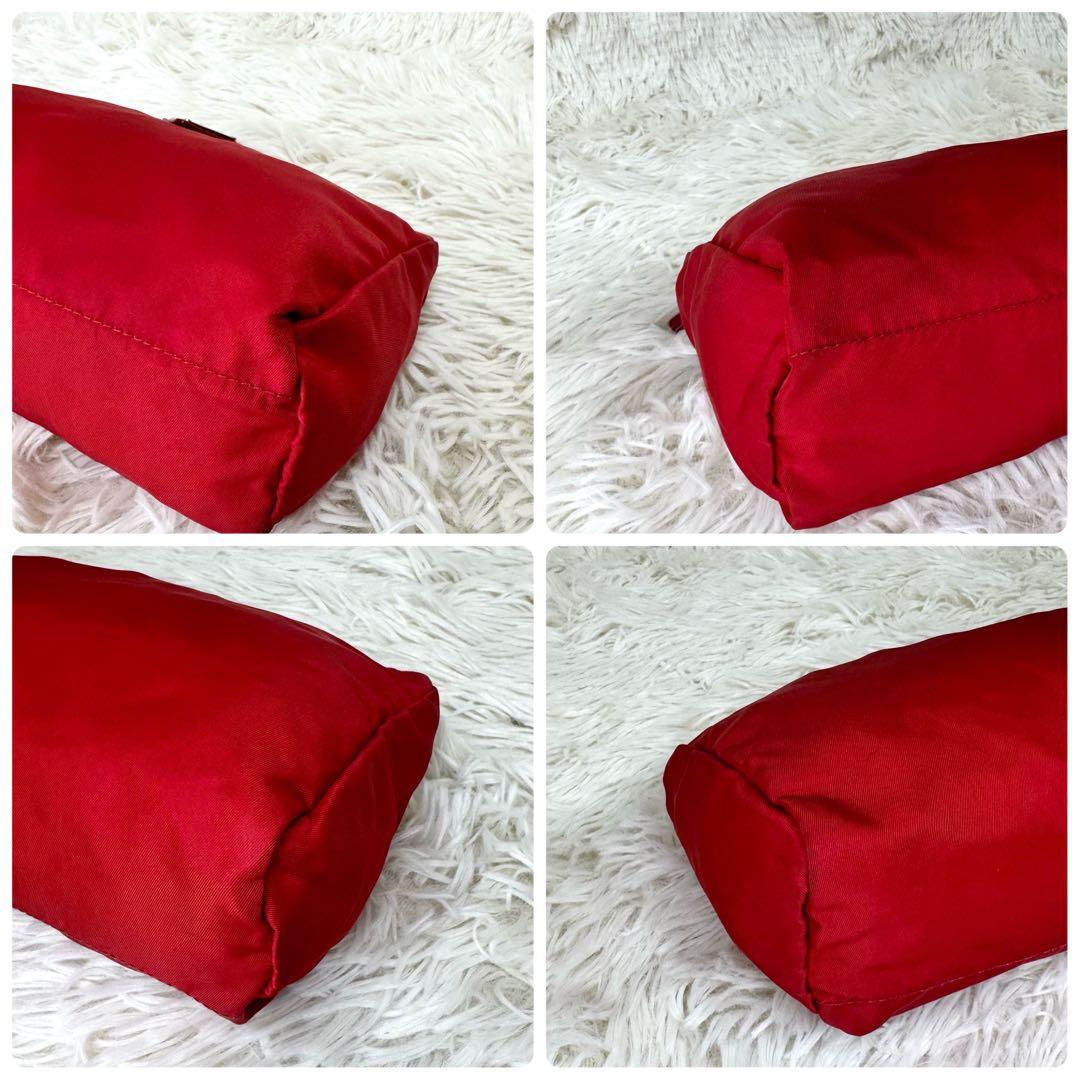 プラダ コスメポーチ サフィアーノ 化粧ポーチ 三角ロゴ ナイロン レザー 赤