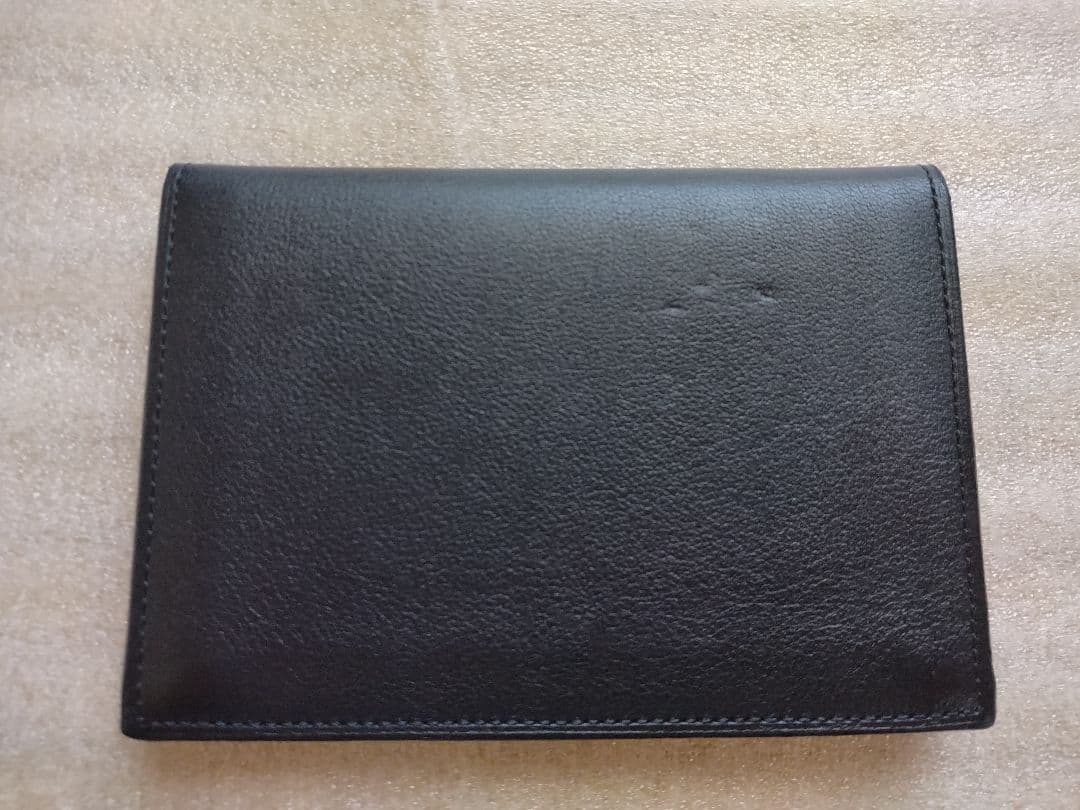 Cartierブラックレザー名刺入れ