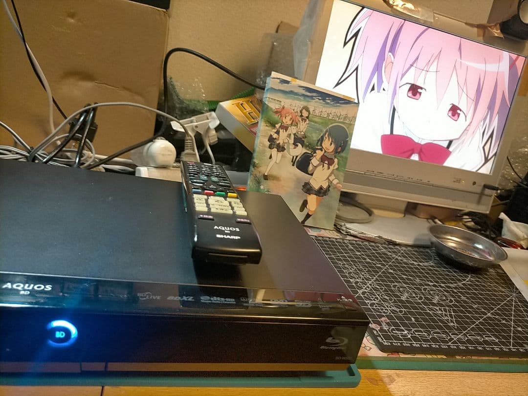 美観シャープ・BLレコーダーBD-W520・リモコン+HDMIケーブル