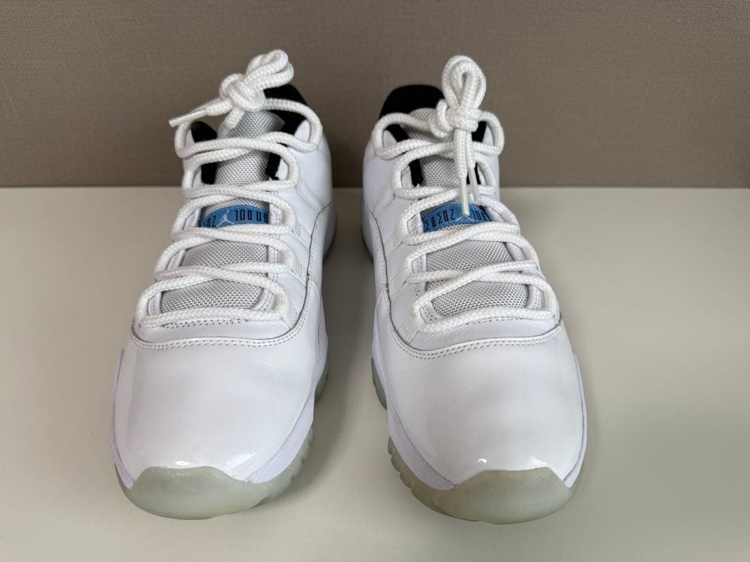NIKE AIR JORDAN 11 RETRO エア ジョーダン