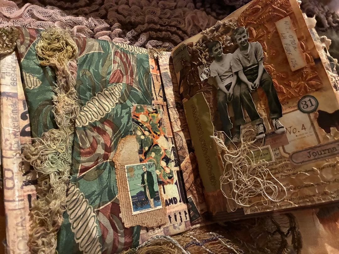 古道具や古切手、古い物ジャンクジャーナル　ティムホルツ　グリーン　フランス