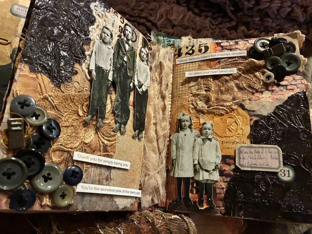 古道具や古切手、古い物ジャンクジャーナル　ティムホルツ　グリーン　フランス