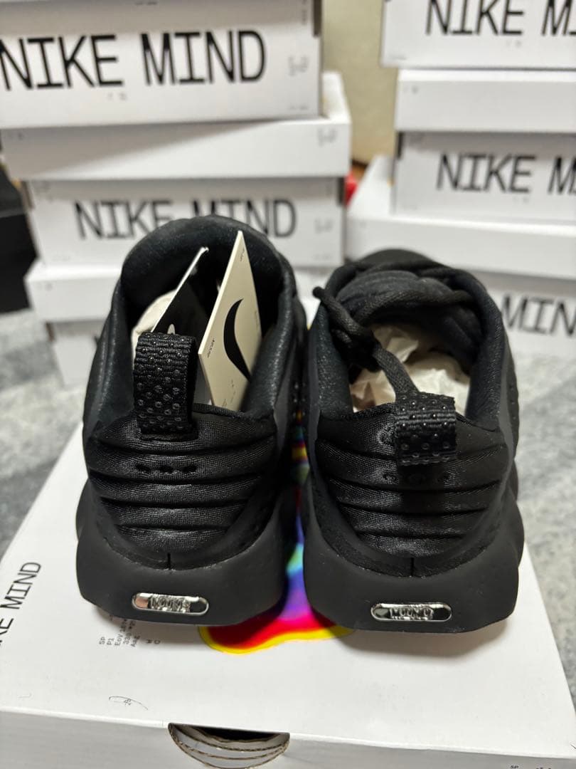 NIKE MIND ブラック/オレンジ スニーカー