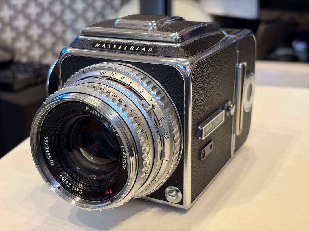 ハッセルブラッド500C/M+希少な白鏡胴T*80mm Cレンズ+付属品多数