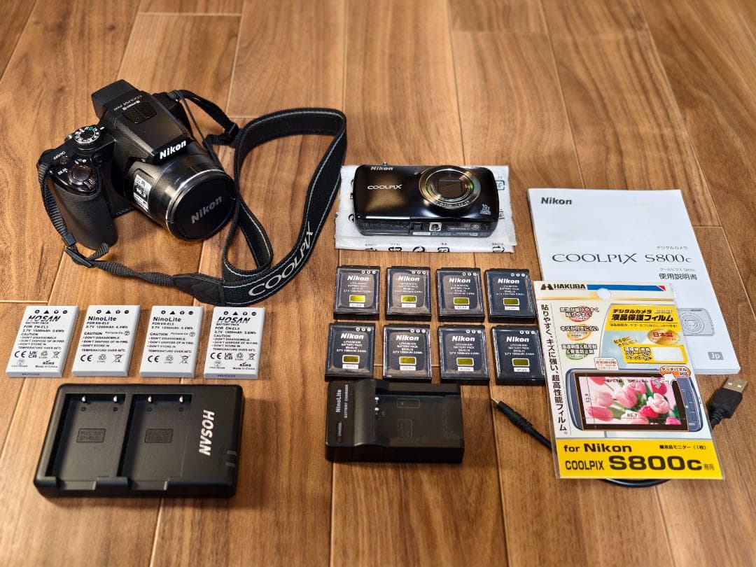 Nikon S800c（美品）＋ P100（26倍ズーム）／動作良好・充電器付き