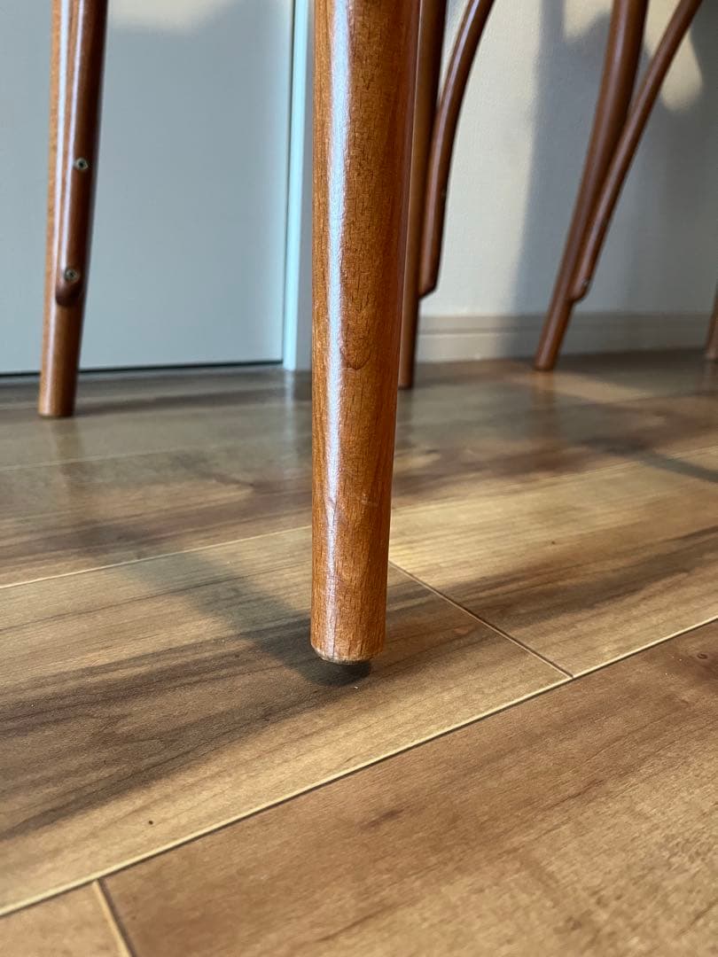 unico  チェアー　1脚