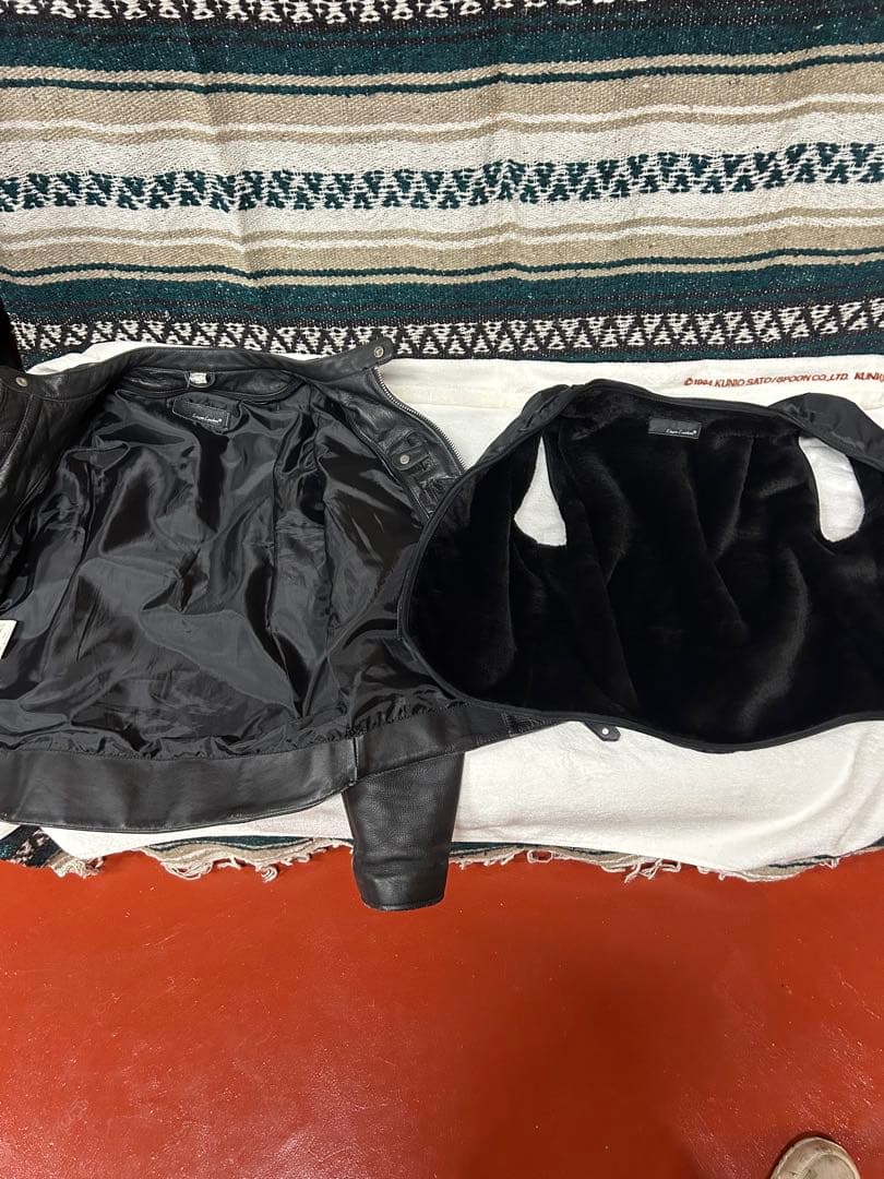 Liugoo Leathers ブラックレザーシングルライダース