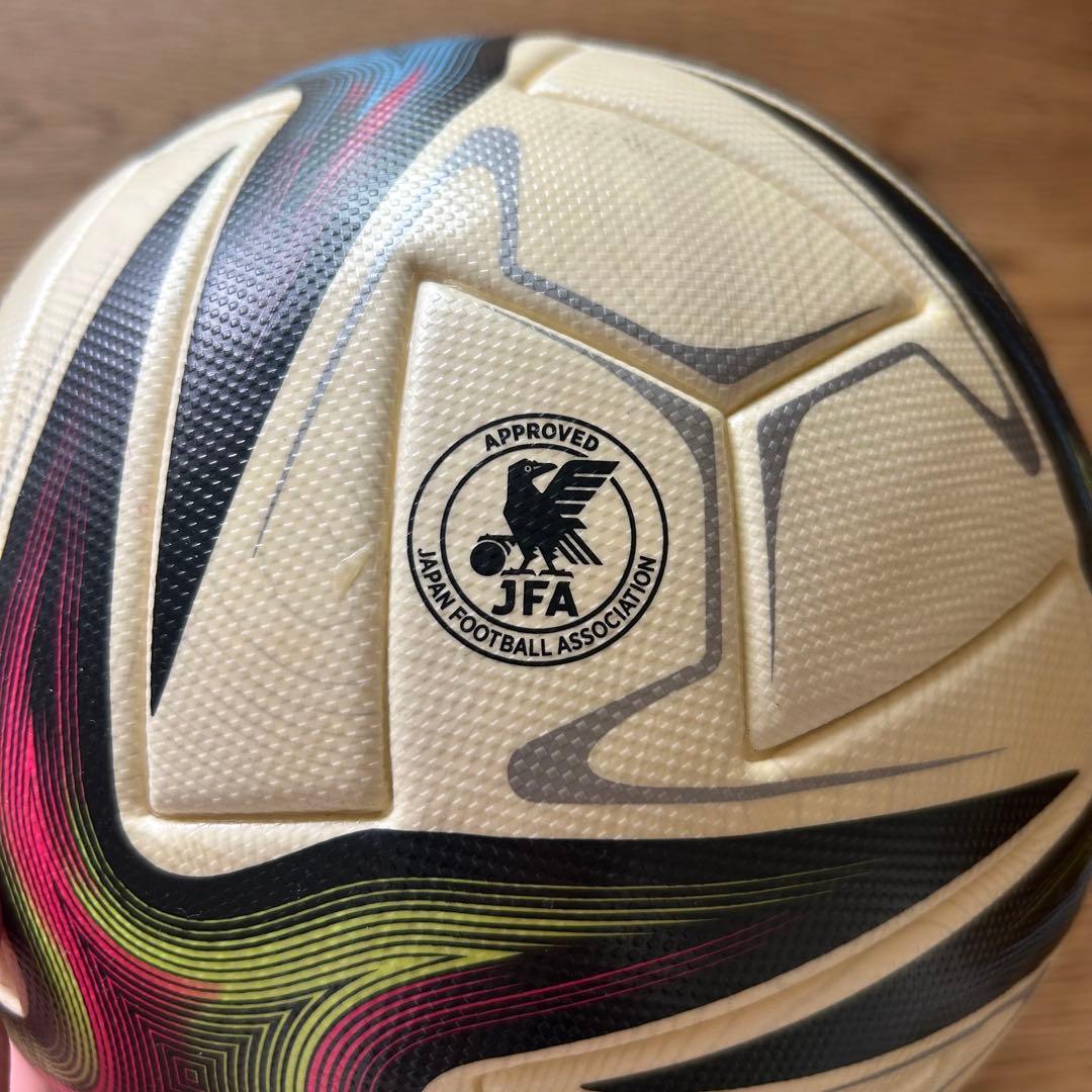 アディダス　サッカーボール　なでしこリーグ サイン入り JFA 5号球