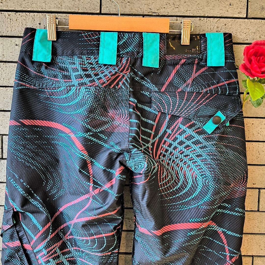 ♠【オークリー】✨美品　スノボー・スキーパンツ　シンサレート　S