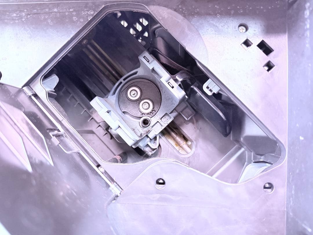 動作完動品♪ デロンギ ECAM23120WN 全自動エスプレッソマシン♪