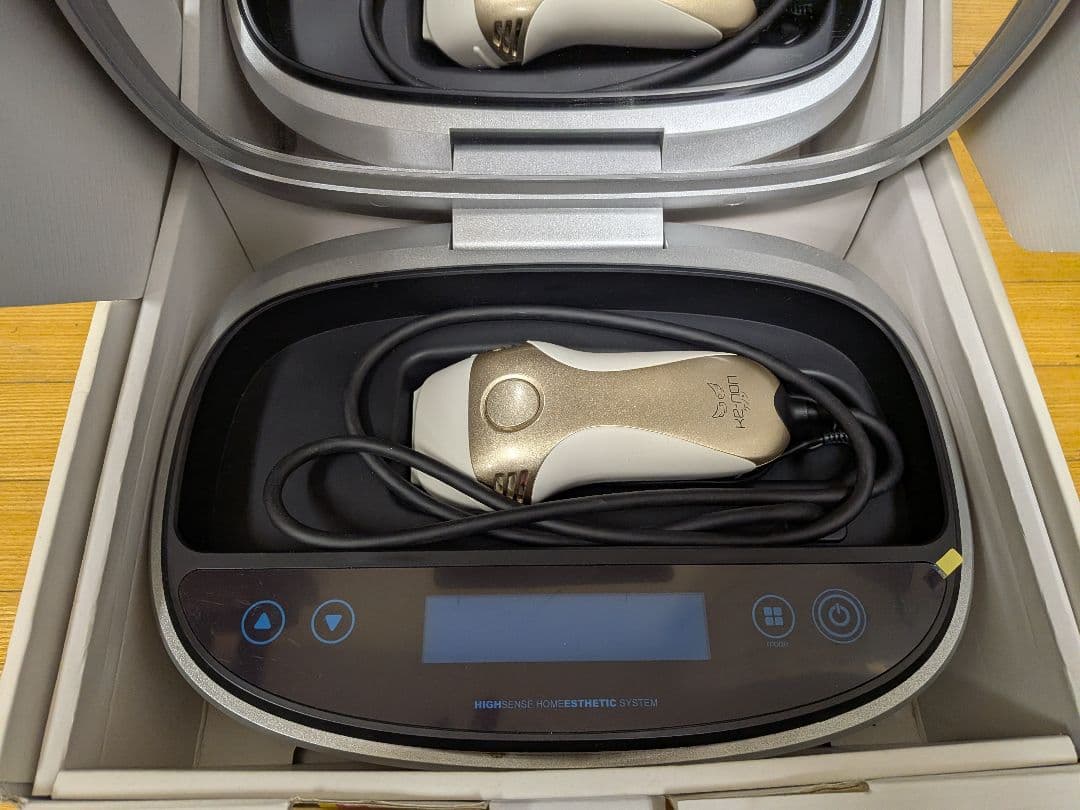 《リユース美品！》ケノン フラッシュ式脱毛器 美顔器ver:7.2