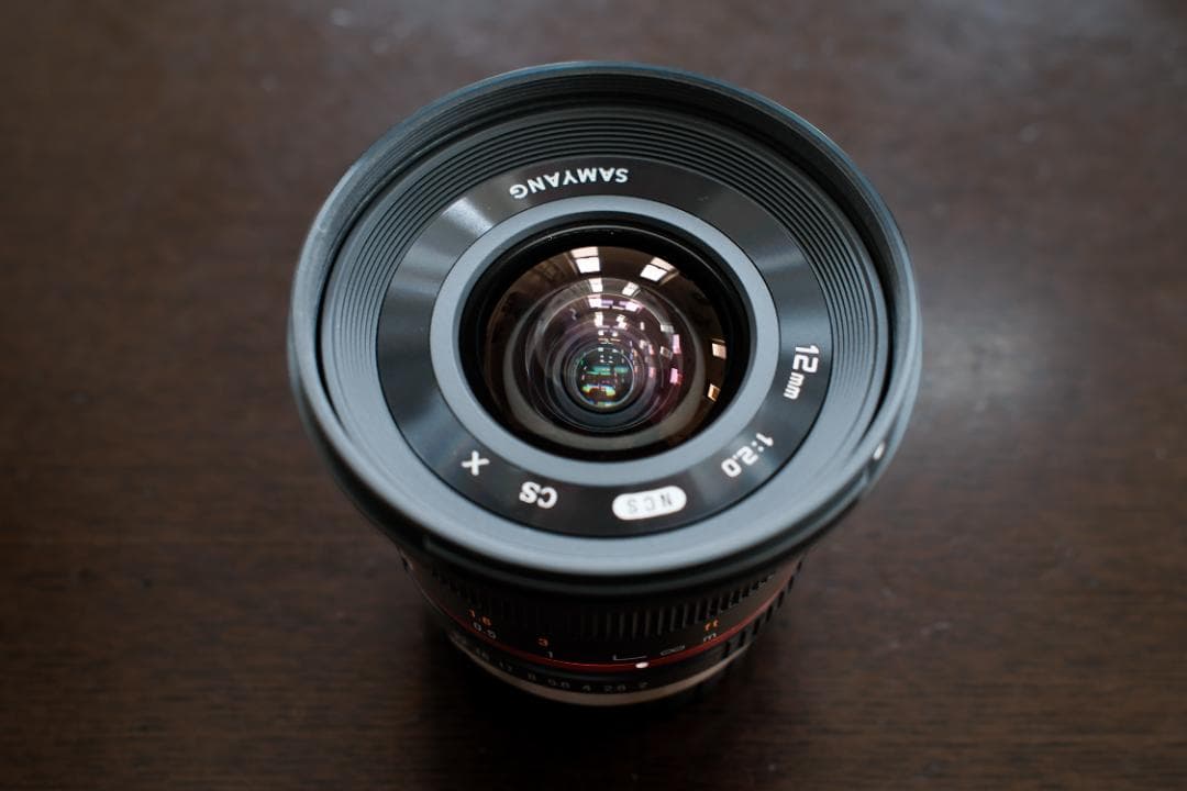 【新品同様】SAMYANG 12mm F2.0 NCS CS X-Mount 黒