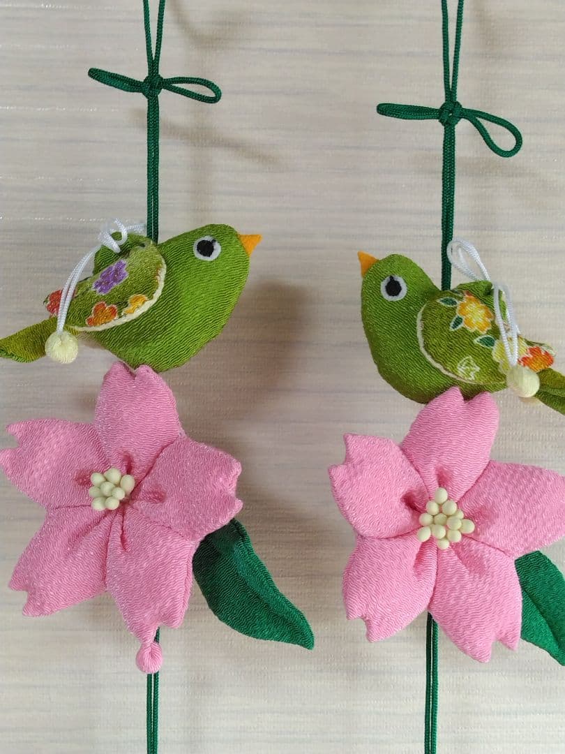 ラビベア　ちりめん細工　桜とめじろの吊し飾り