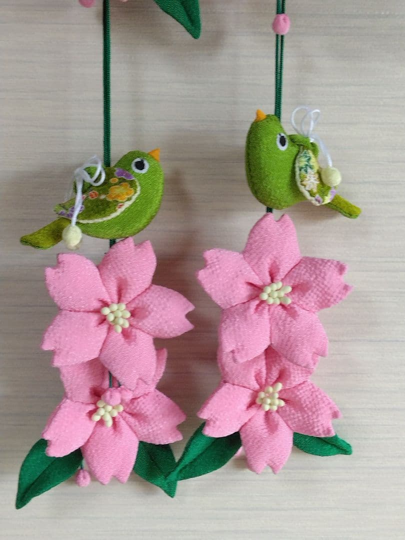ラビベア　ちりめん細工　桜とめじろの吊し飾り