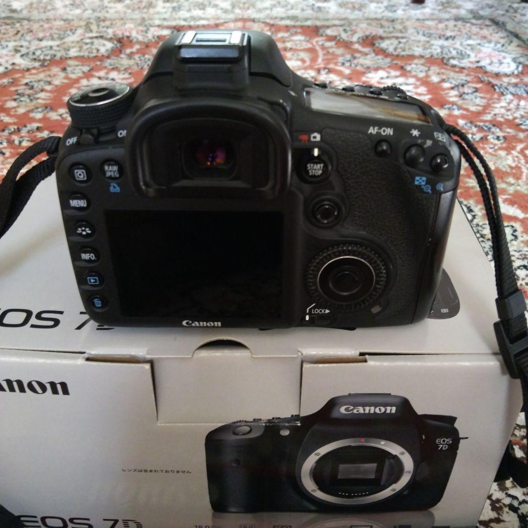Canon EOS 7D デジタル一眼レフ カメラ