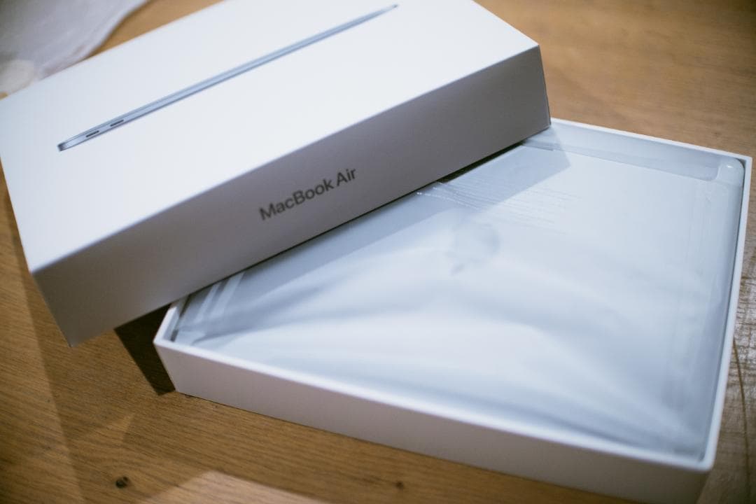 M1 MacBook Air シルバー