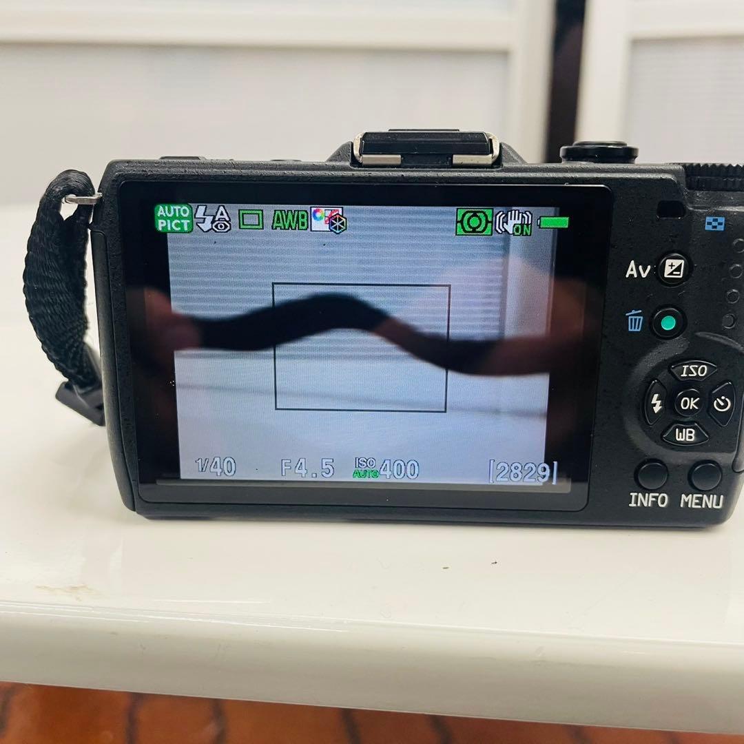 PENTAX Q-10 デジタル一眼レフカメラ ズームレンズ付き