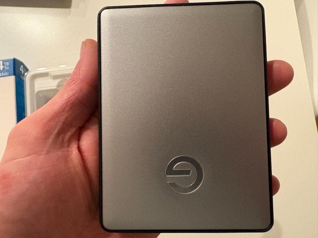 G-Technology ポータブルHDD 4TB G-DRIVE