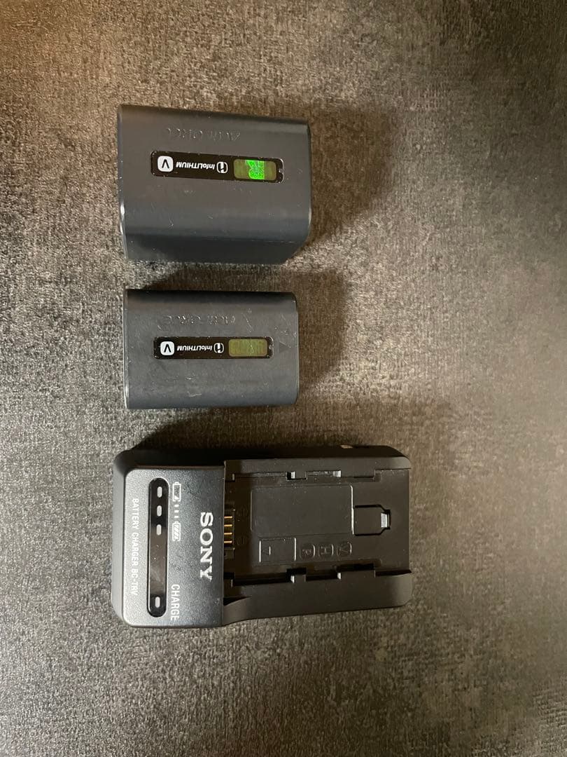 SONYデジタルHDビデオカメラレコーダー　HDR-CX480 バッテリー2個付