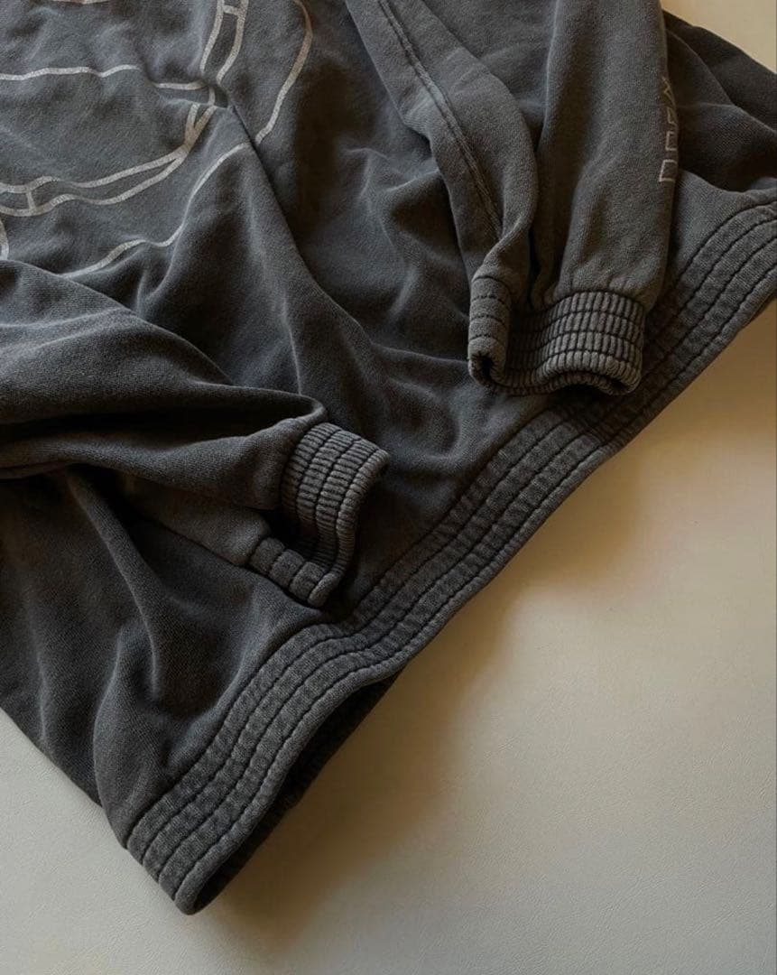 リナンバーナイン　エンブレム　パーカー　2