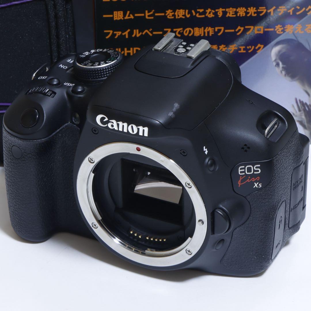 ★自撮り&WiFi&超高機能機★ キャノン EOS Kiss X5セット♫