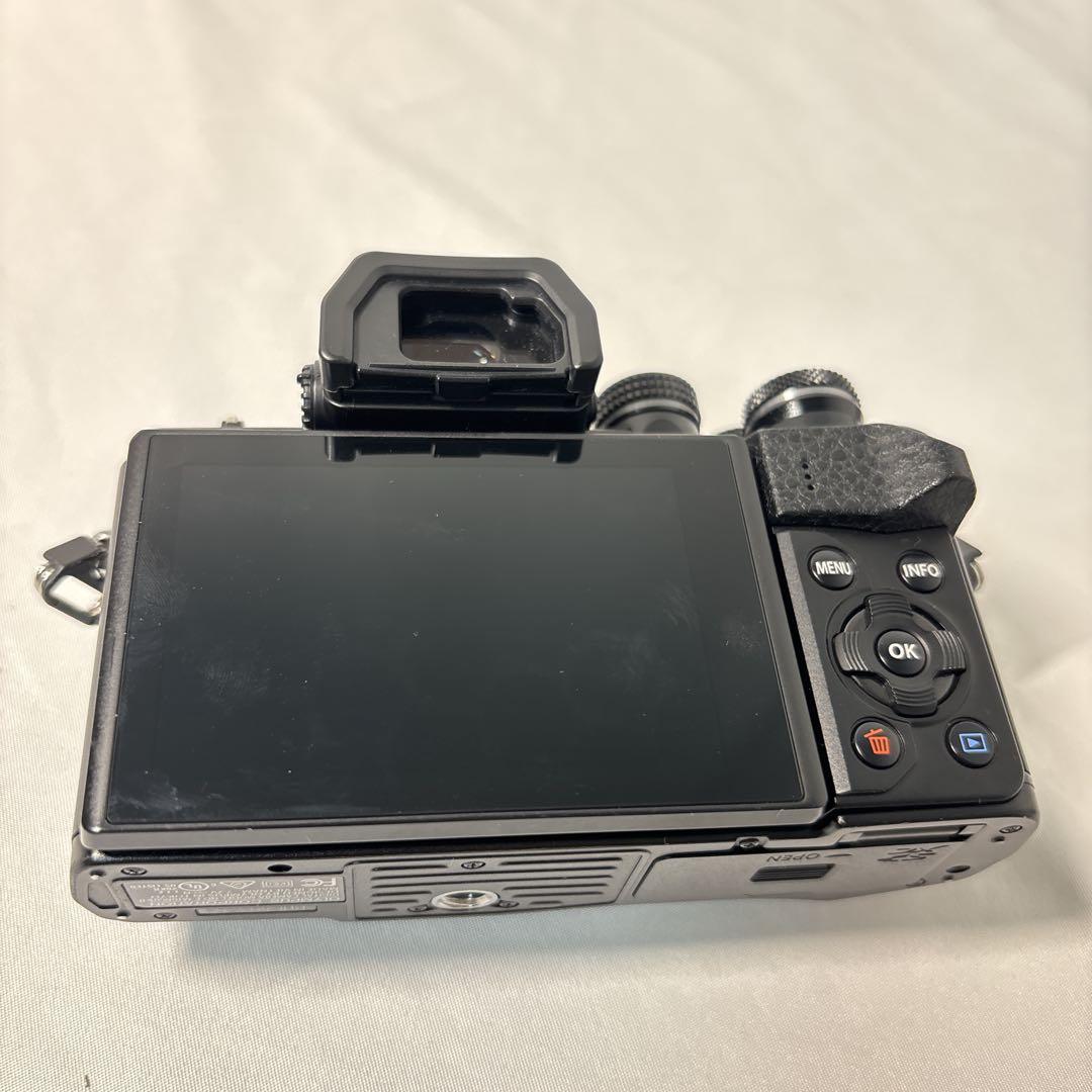 【美品】OLYMPUS オリンパス E-M10 Mark II レンズ付き