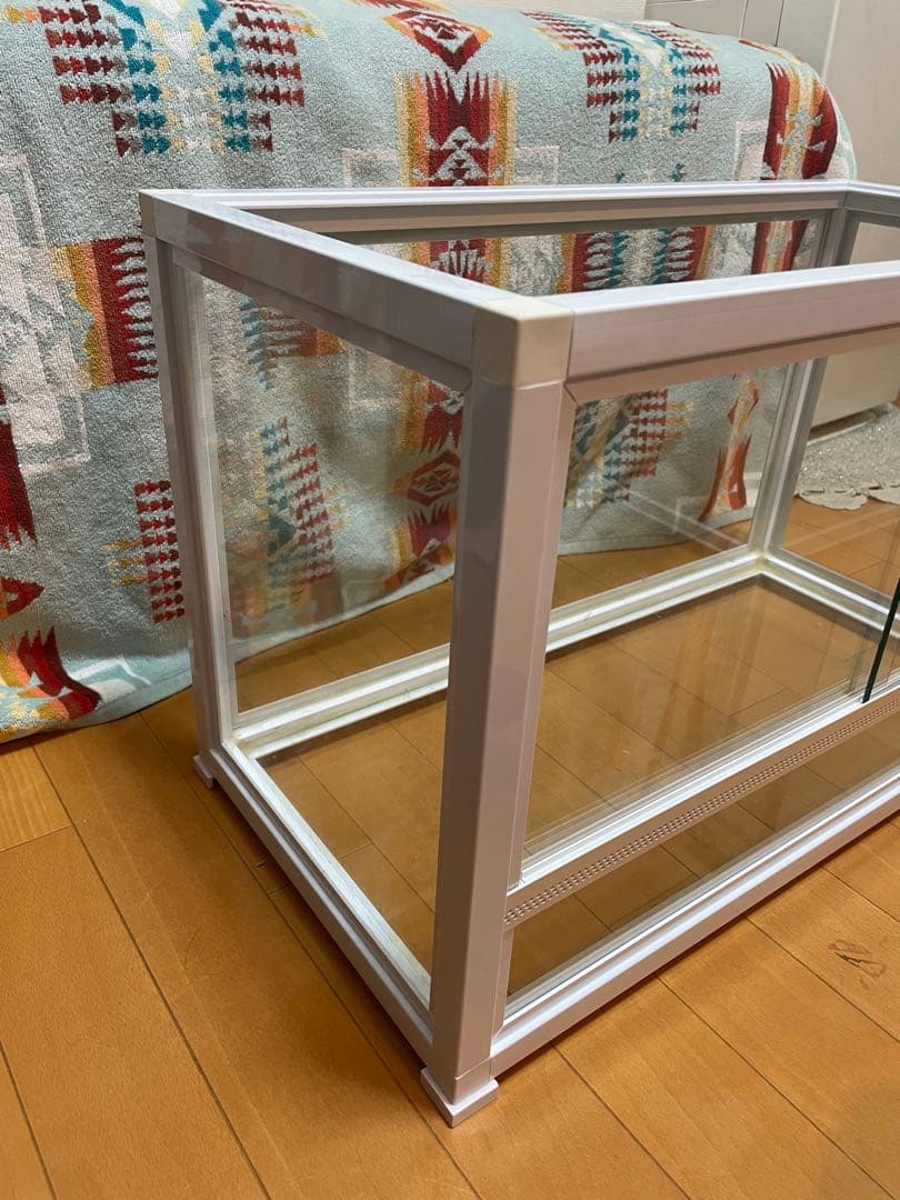 爬虫類ケージ　60×30×35 ホワイト　美品