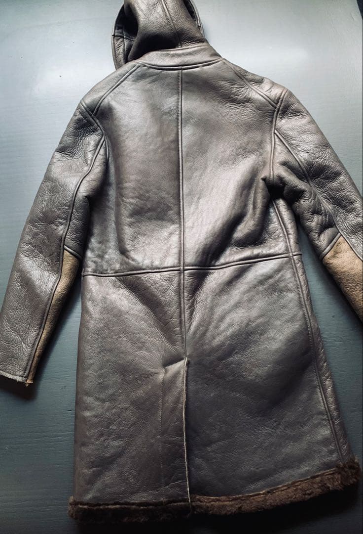 D’AMICO bologna. 革名人が生むモードなムートンコート