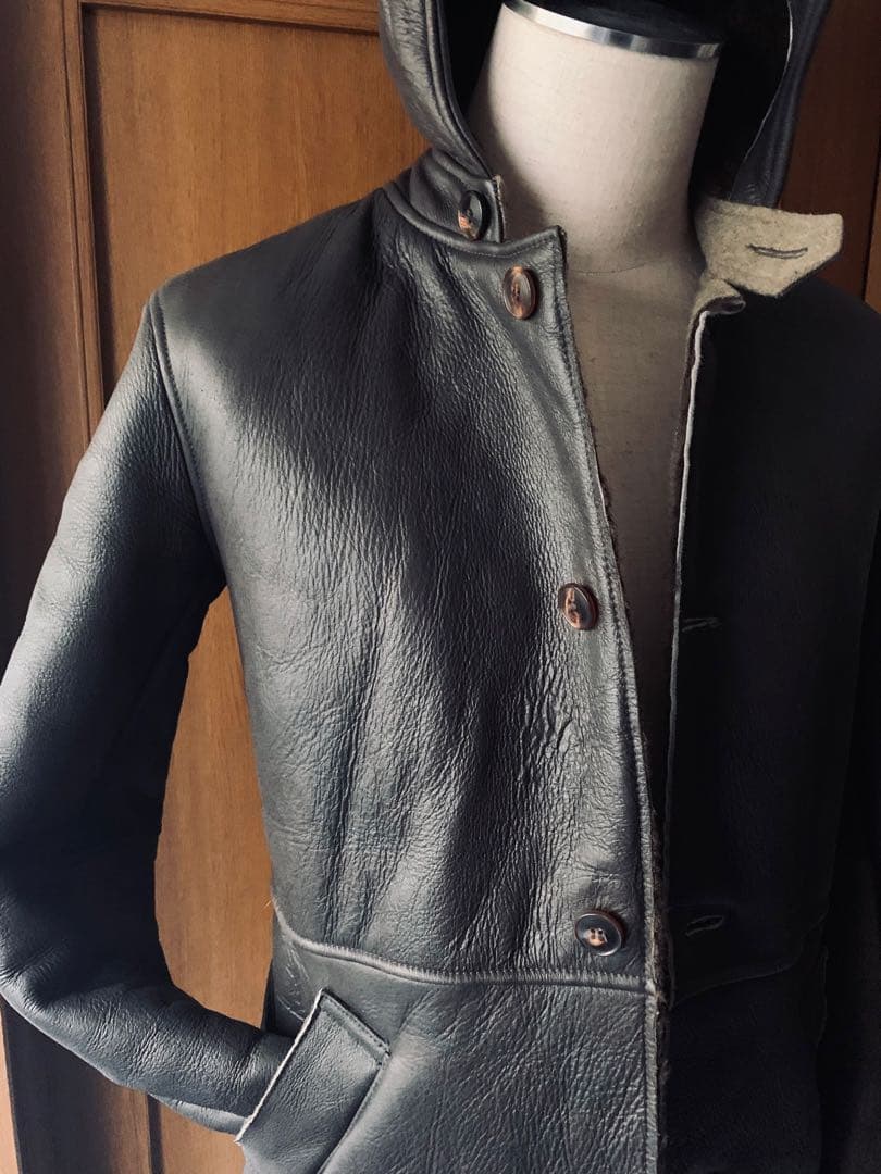 D’AMICO bologna. 革名人が生むモードなムートンコート