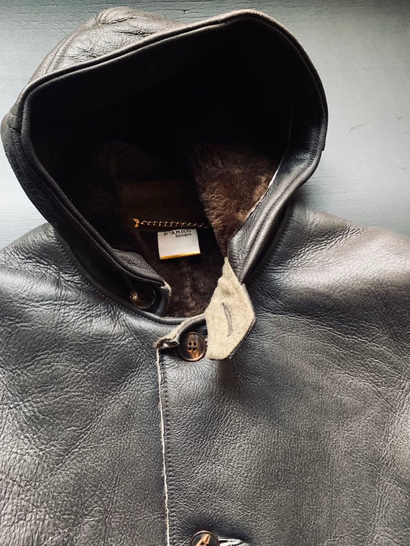 D’AMICO bologna. 革名人が生むモードなムートンコート