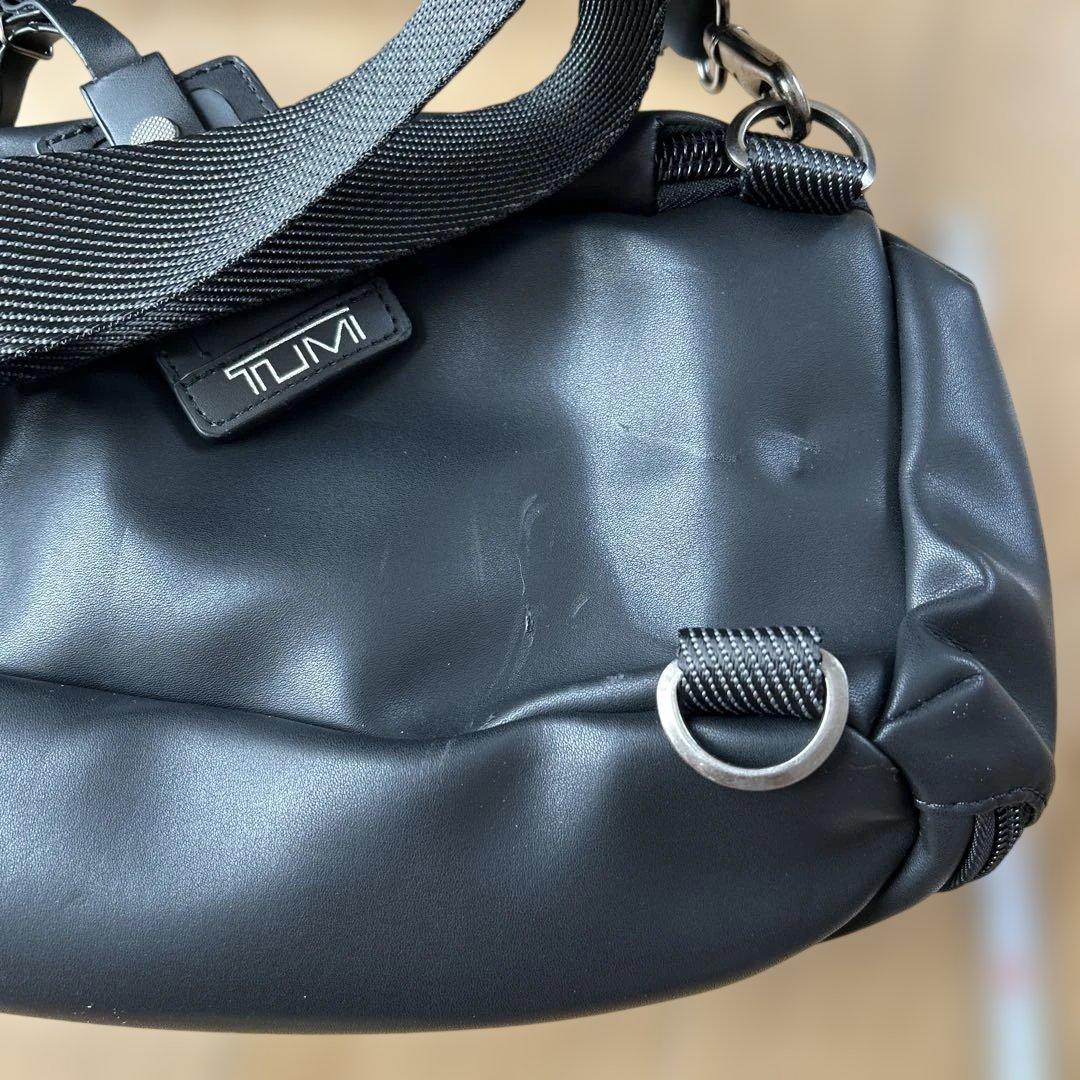 TUMI 232399DLブラックボディバッグ・ウエストポーチ