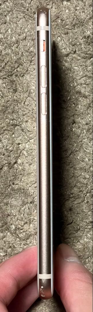 iPhone8 ゴールド 64GB SIMロック解除