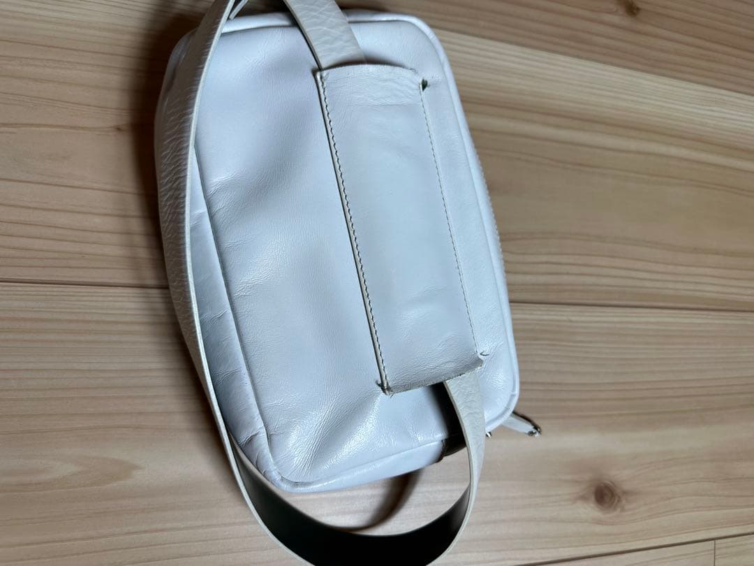 TOGA トーガプルラ　バッグ　ショルダーバッグ ボディバッグ　 スタッズ