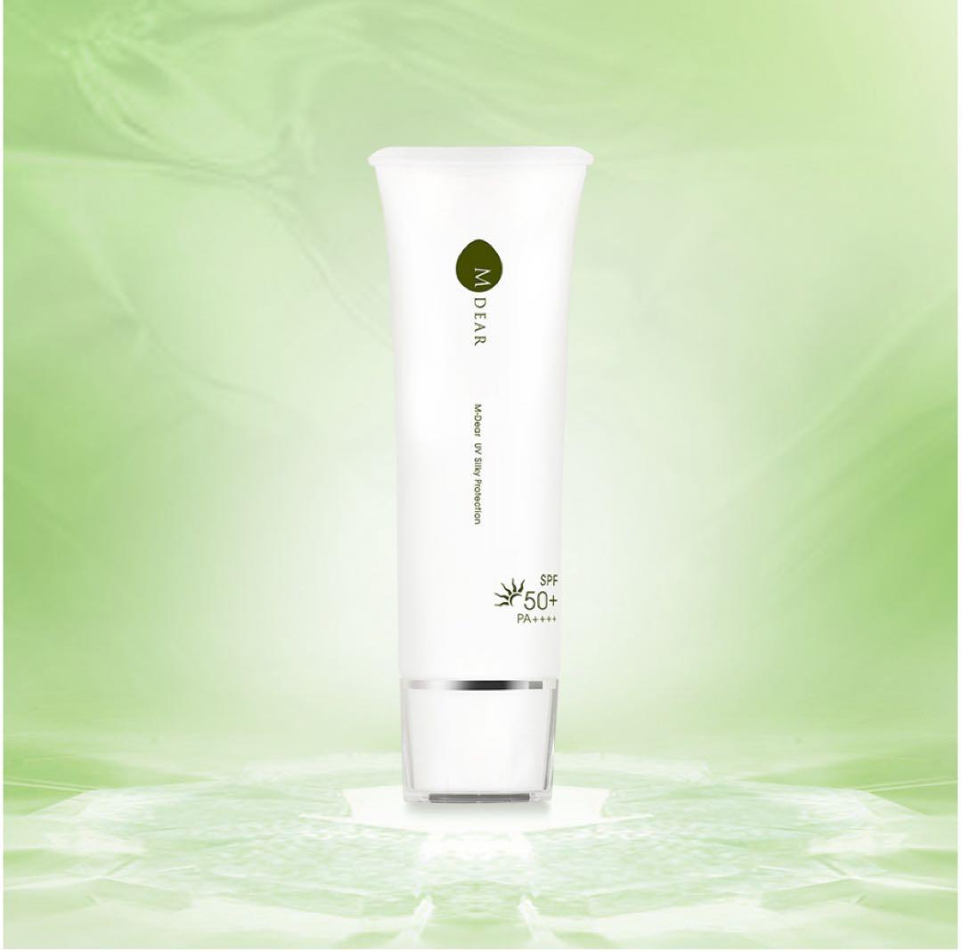 A_mocaエムディア　クレンジング3本とエムディア日焼け止め2本