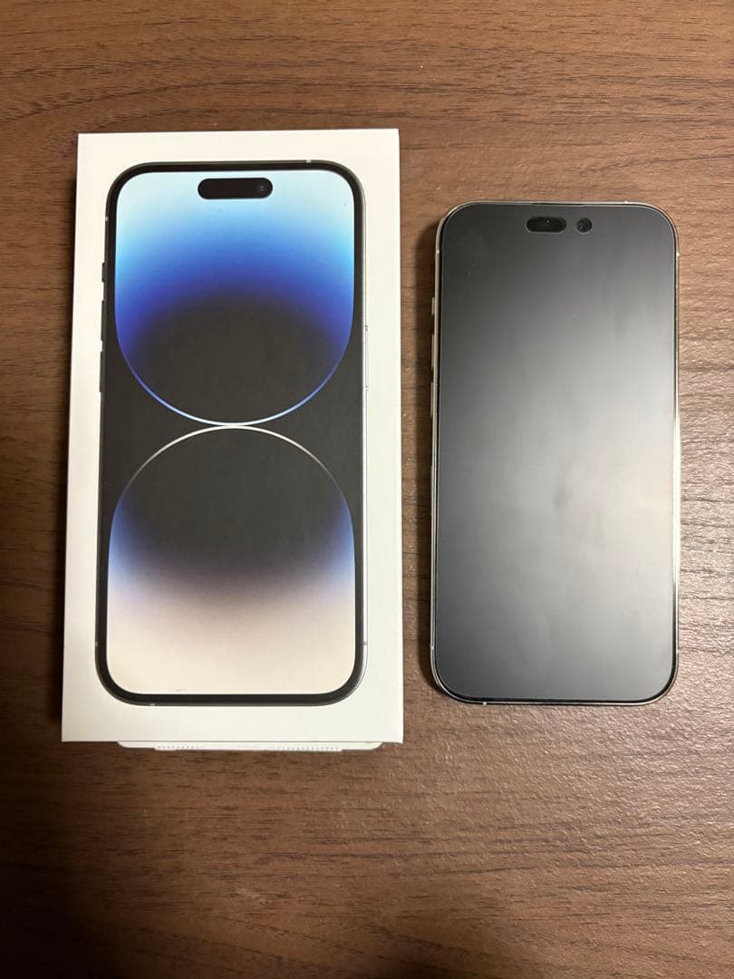 Apple iPhone 14 Pro シルバー 本体　simフリー