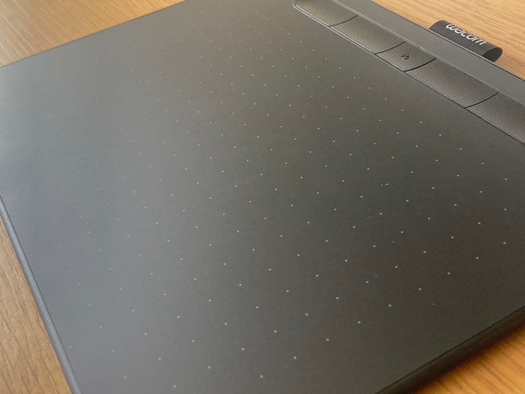 Wacom Intuos Medium ワイヤレス ブラック ペンタブレット