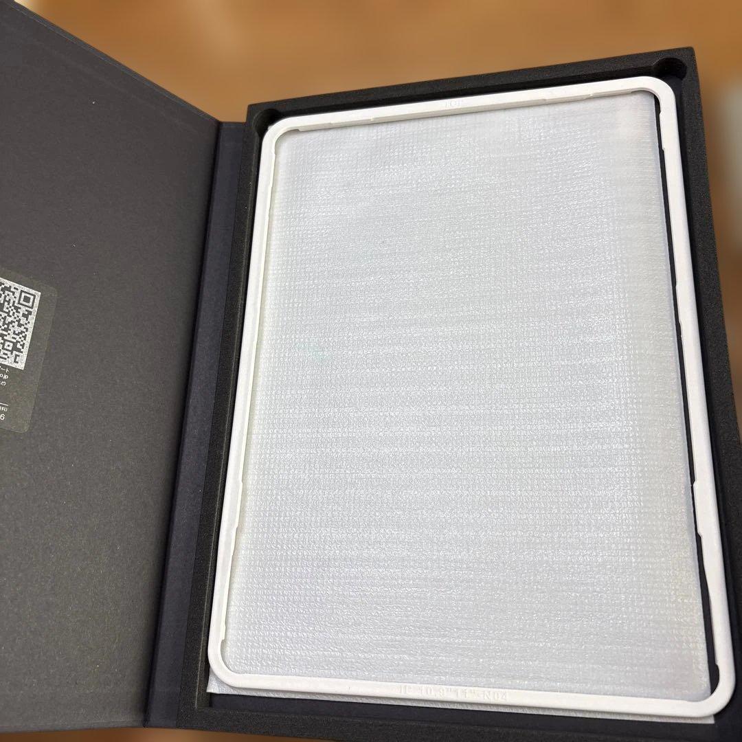 iPad Air 第4世代　ケース•ガラスフィルム付き